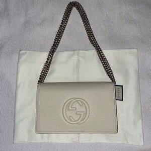 Gucci Purse/ Crossbody 🤍